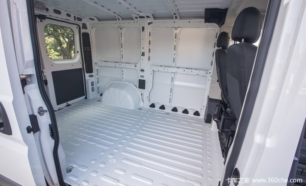 Dodge was abused. Evaluation of three Van models in the US market.